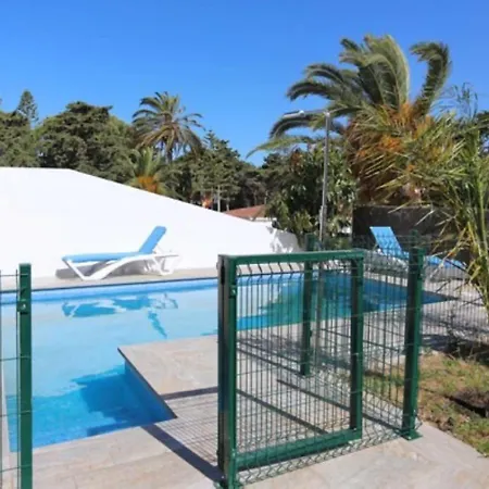 Junto A La Playa Con Piscina Privada. Conil De La Frontera